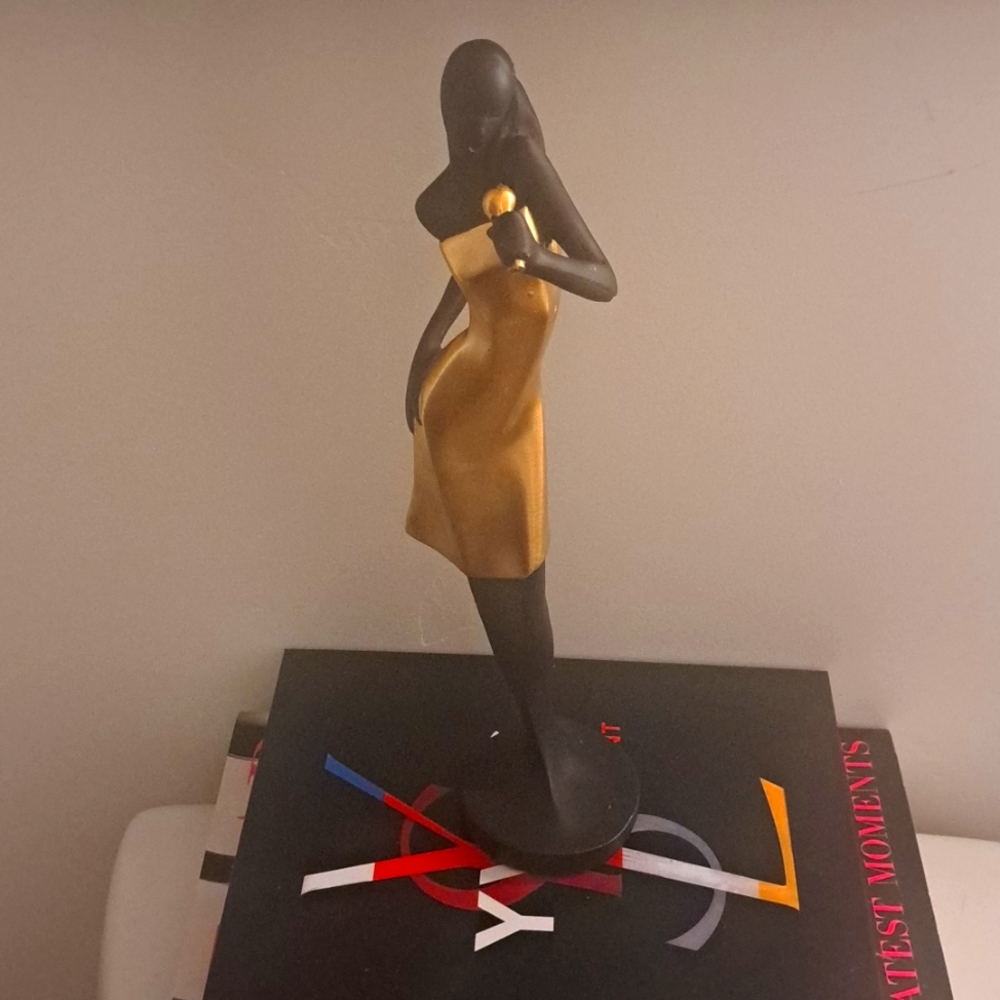 Jazz Singing Woman Sculpture